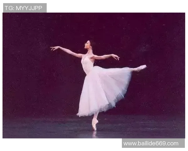 足球明星妻子热舞视频引发热议网友纷纷点赞称赞舞姿优雅